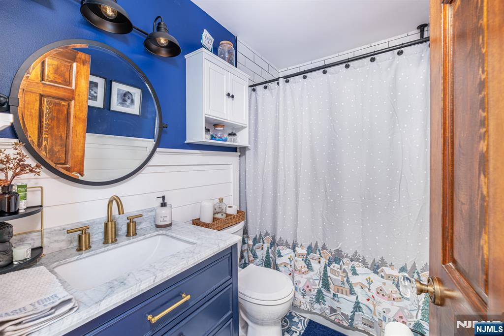 Homes for sale in Sussex, NJ | 1 Donna Lynn Ter, Sussex, NJ 07461 | MLS# 26002572