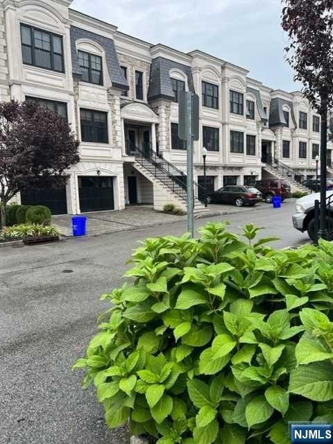 320 Adolphus Avenue, Cliffside Park, NJ, 07010