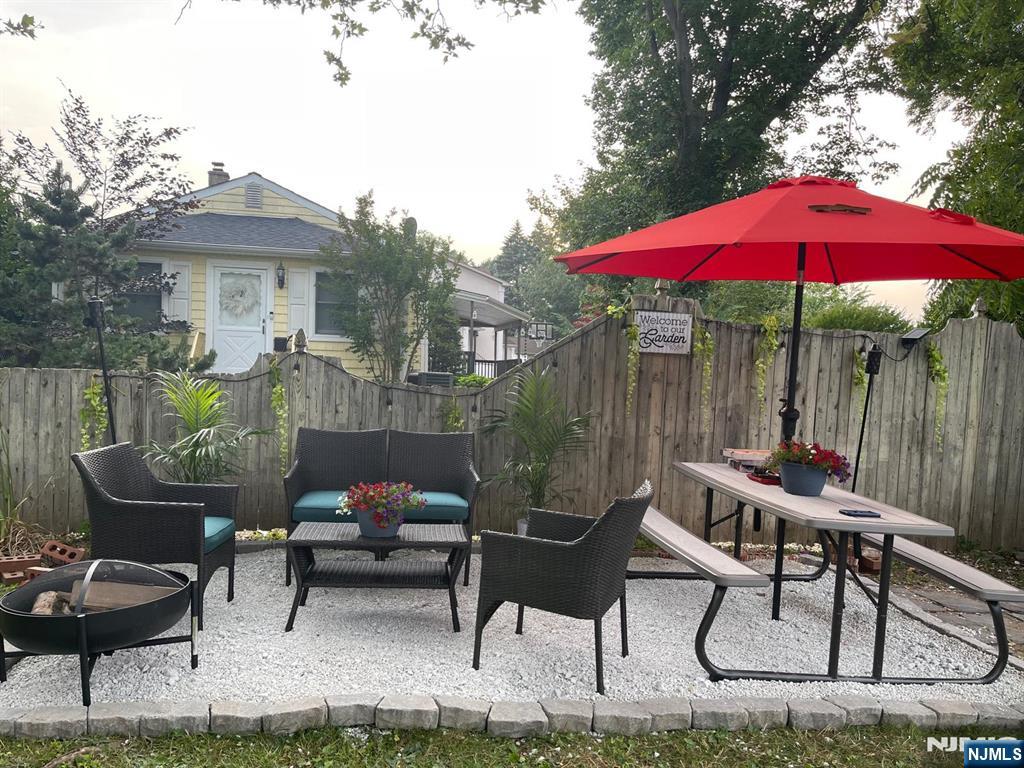 Homes for sale in Elmwood Park, NJ | 88 Fournier Crescent, Elmwood Park, NJ 07407 | MLS# 26002755