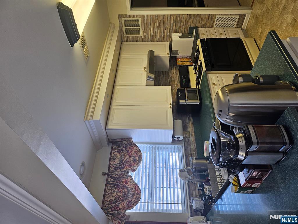 Homes for sale in Lawrence, NJ | 25 Fountayne Ln, Lawrence, NJ 08648 | MLS# 26002822